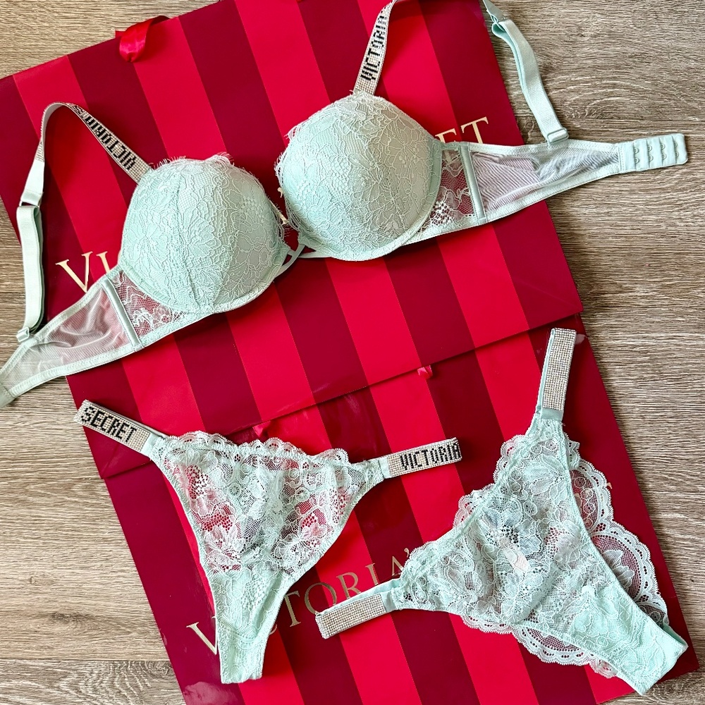 Victoria's Secret Bombshell Very Sexy Shine Straps 3 Pc. Set in Mint 36B/L NWT
